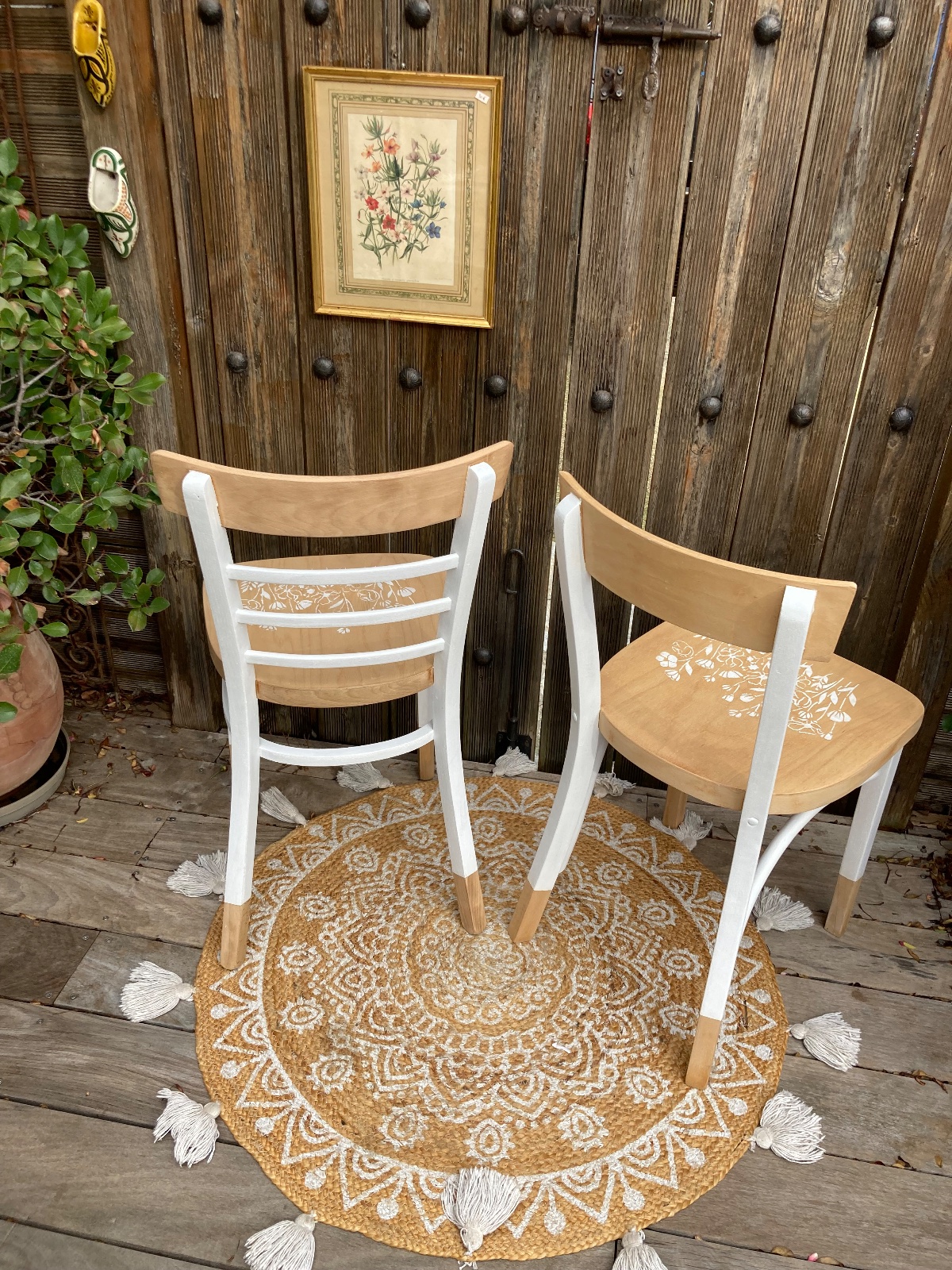 Lot de 2 chaises bistrot bohème blanc/fleurs  meuble vintage relooke en bois massif