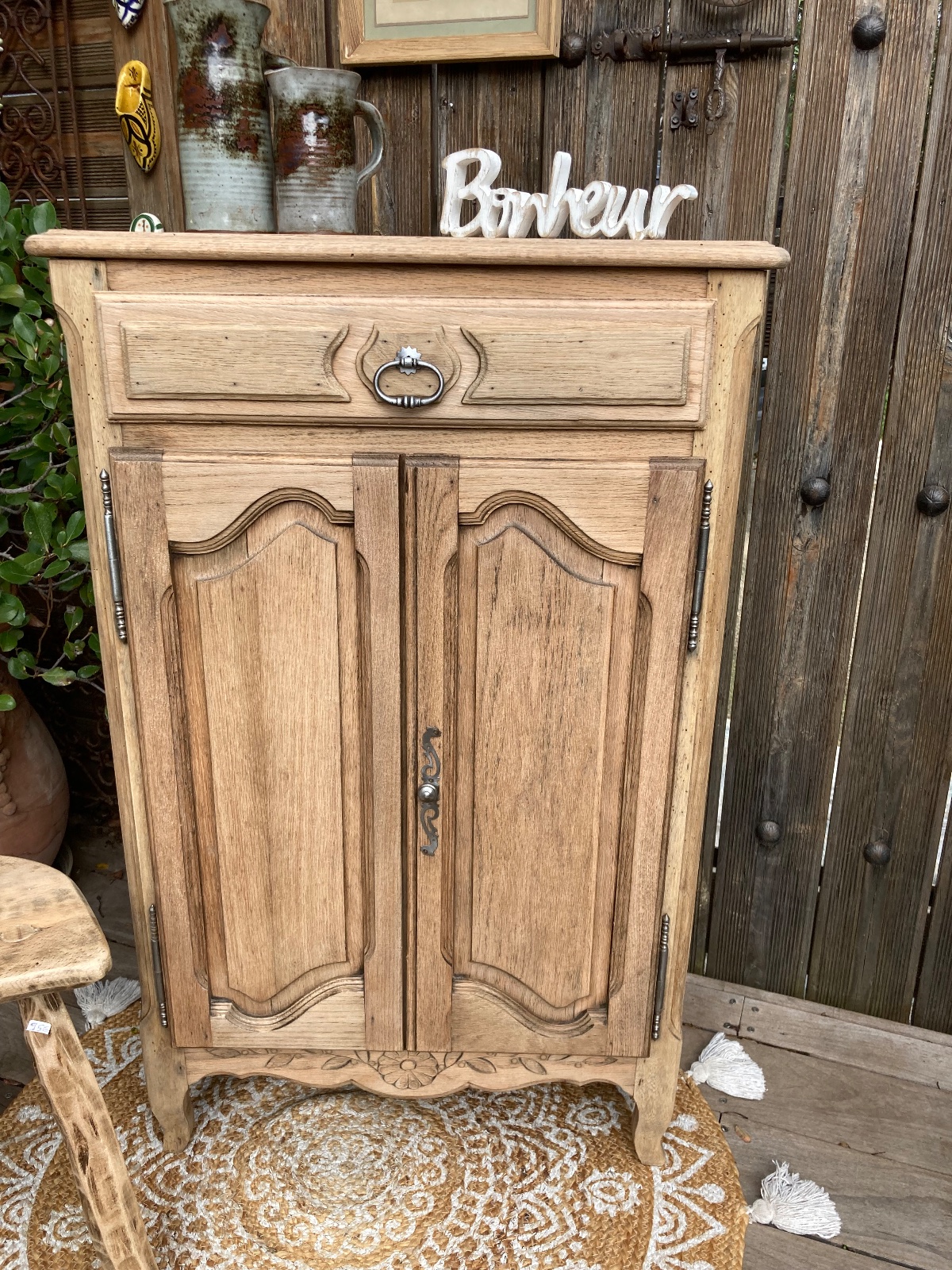 Petit buffet chêne maison de campagne  meuble vintage relooke en bois massif