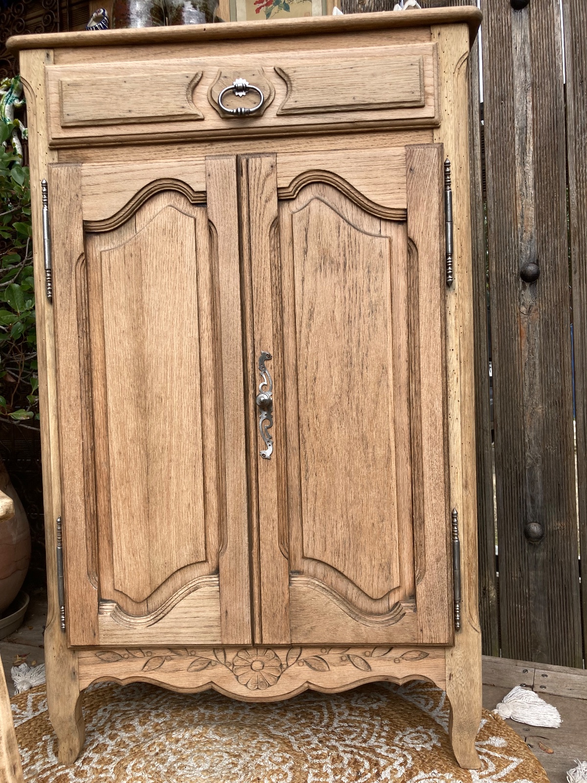 Petit buffet chêne maison de campagne  meuble vintage relooke en bois massif