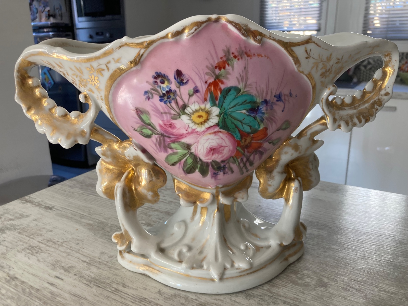 Vase ancien porcelaine de Paris / grand modele rose à fleurs  meuble vintage relooke style artisanal