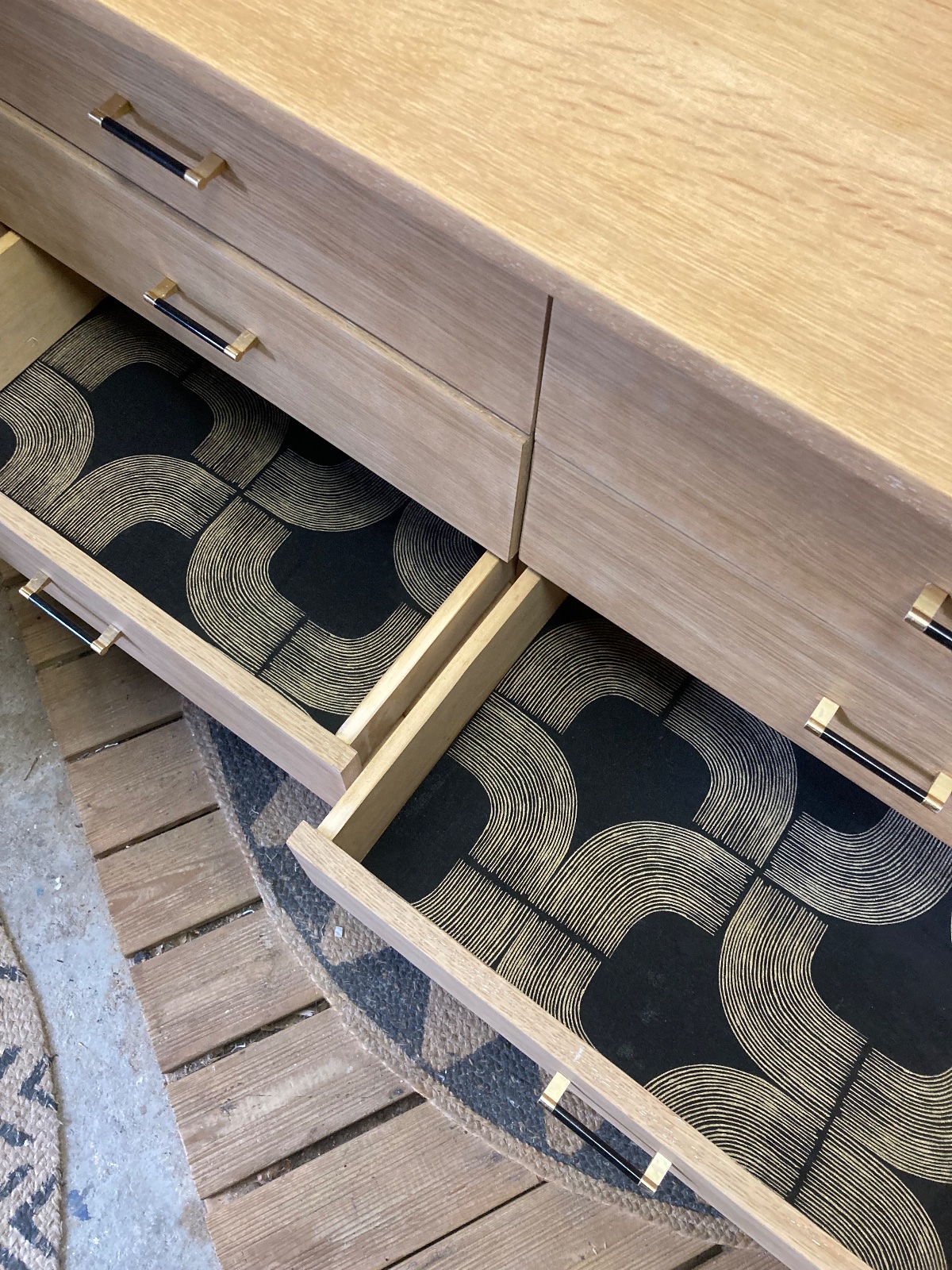 Petite enfilade / commode ligne scandinave pieds compas  meuble vintage relooke en bois massif