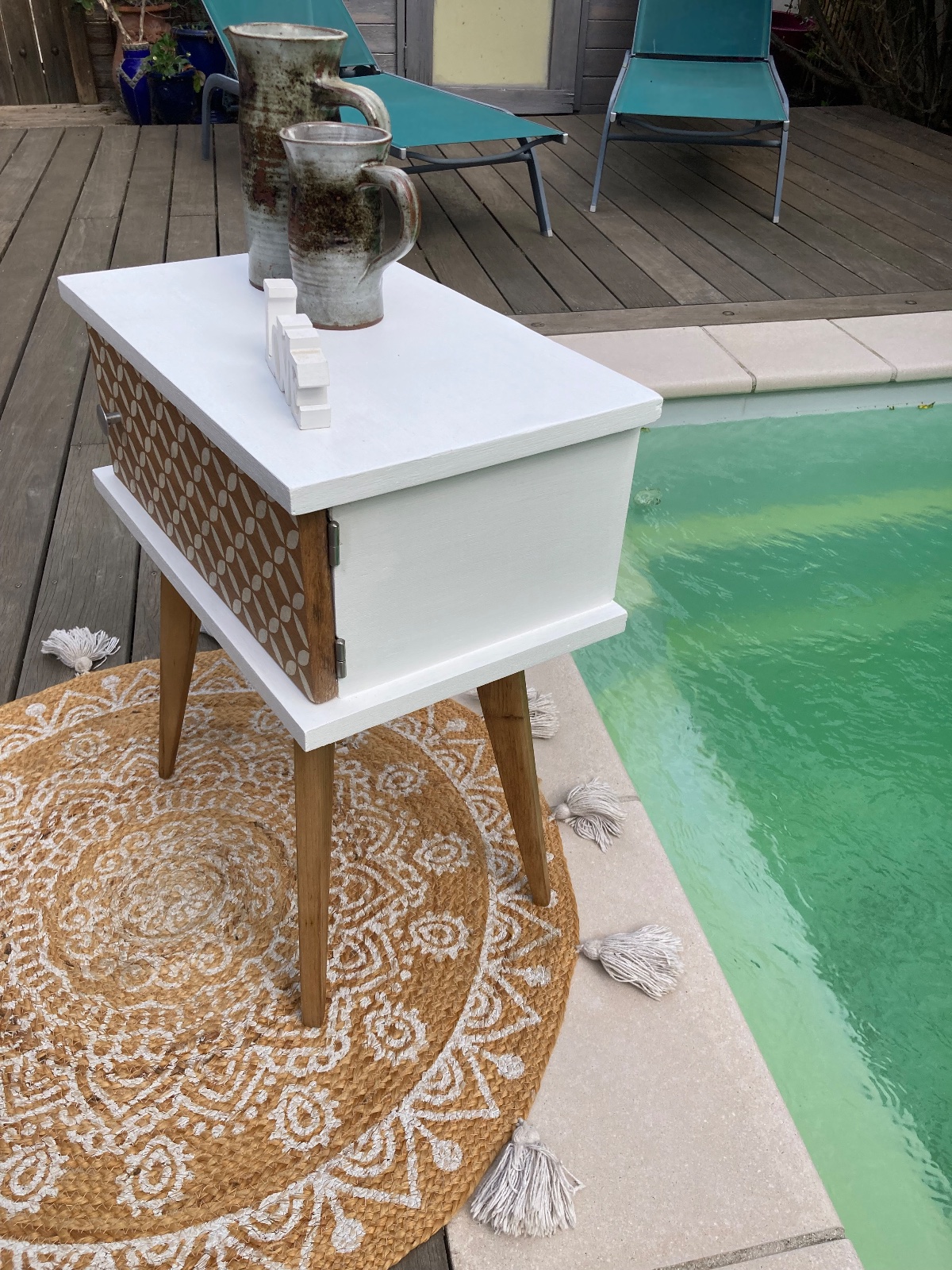 Joli chevet vintage ligne scandinave  meuble vintage relooke en bois massif