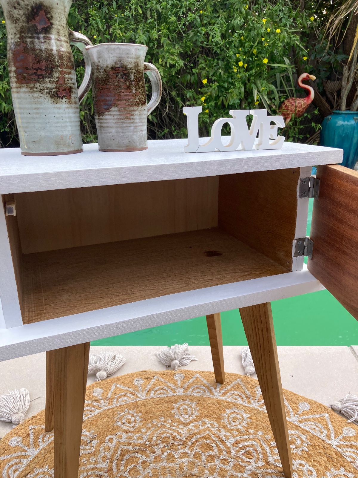 Joli chevet vintage ligne scandinave  meuble vintage relooke en bois massif
