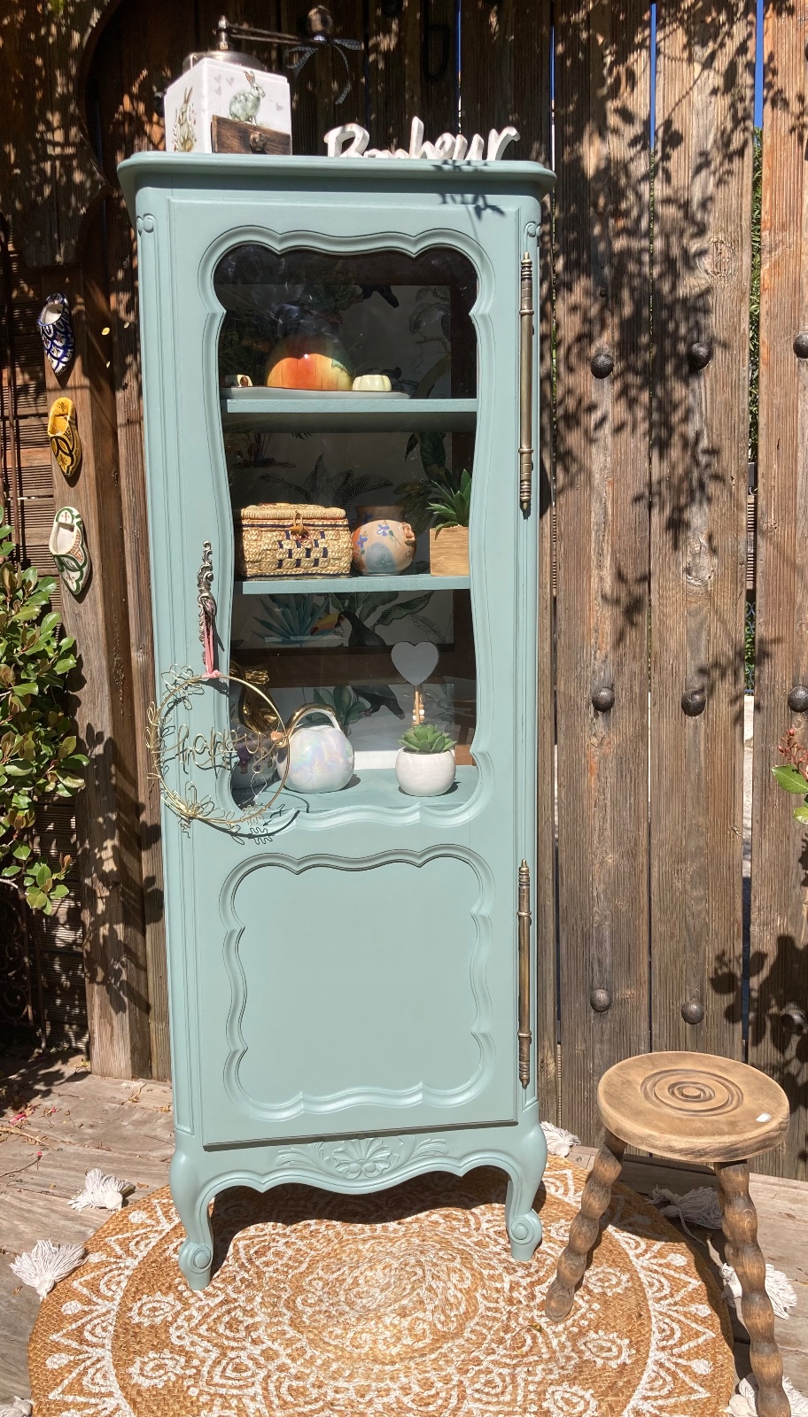 Petite armoire vitrine noyer relookee Boheme  meuble vintage relooke en bois massif