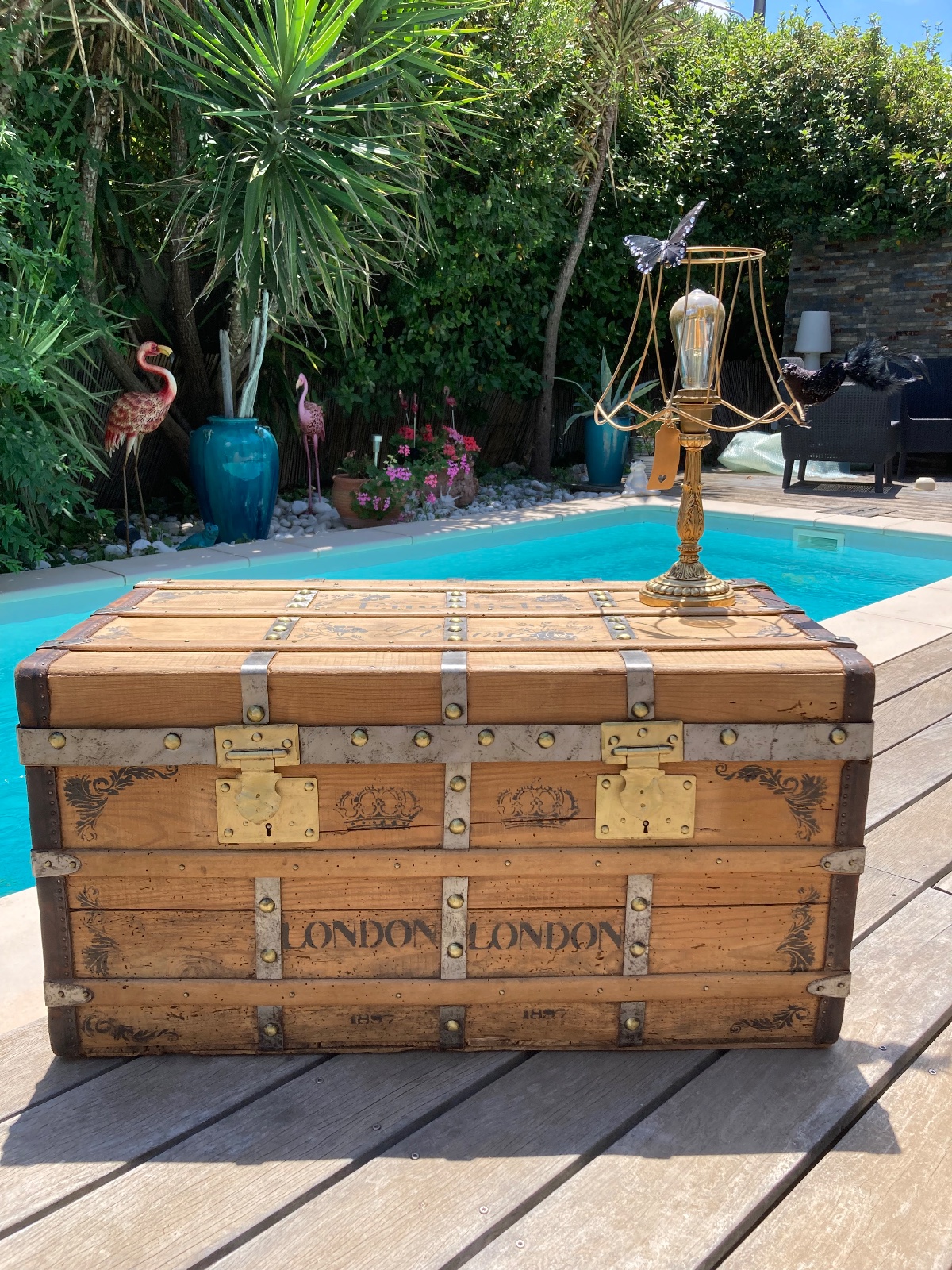 Malle ancienne laiton relookee ENGLISH ROSE  meuble vintage relooke style artisanal