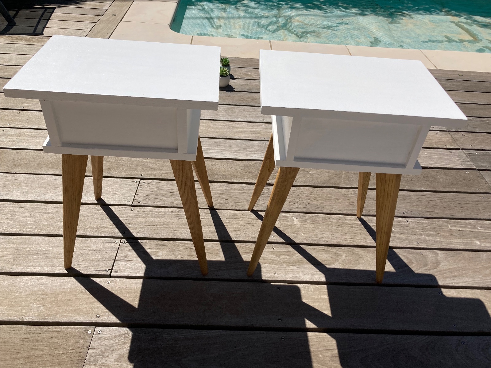 Incroyable duo de chevets vintage pieds compas XL meuble vintage relooke en bois massif