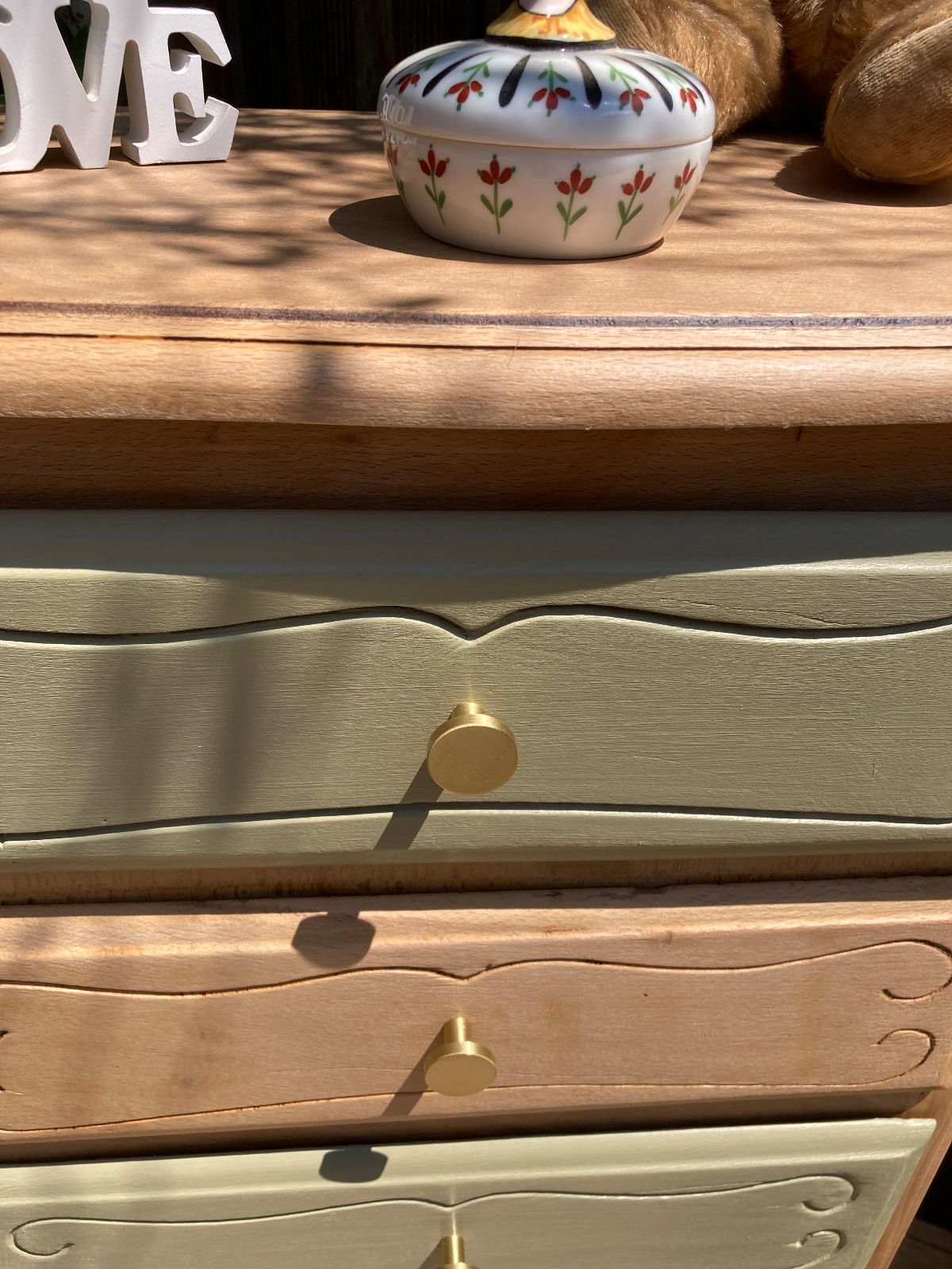Chiffonnier Boheme kaki/bois  / boutons dorés ) meuble vintage relooke en bois massif