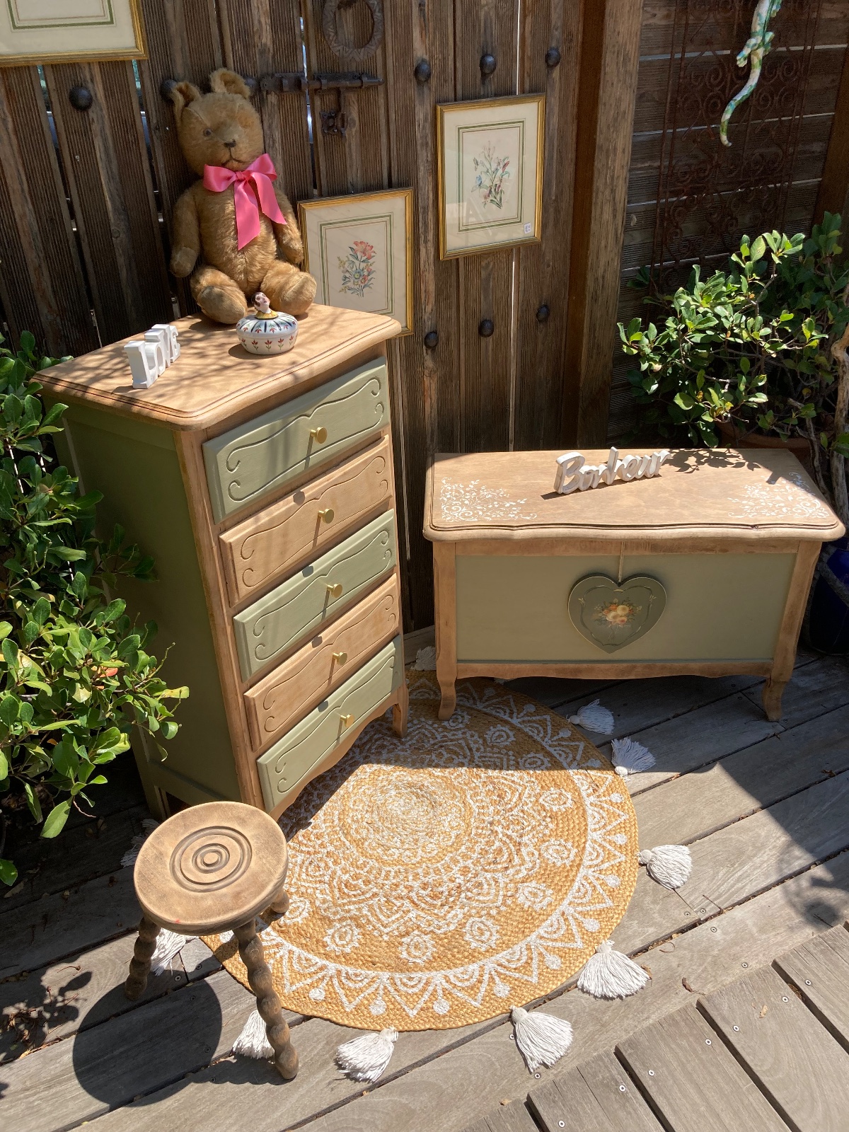 Coffre à jouets 🧸 vintage kaki bois/ coeur slave  meuble vintage relooke en bois massif