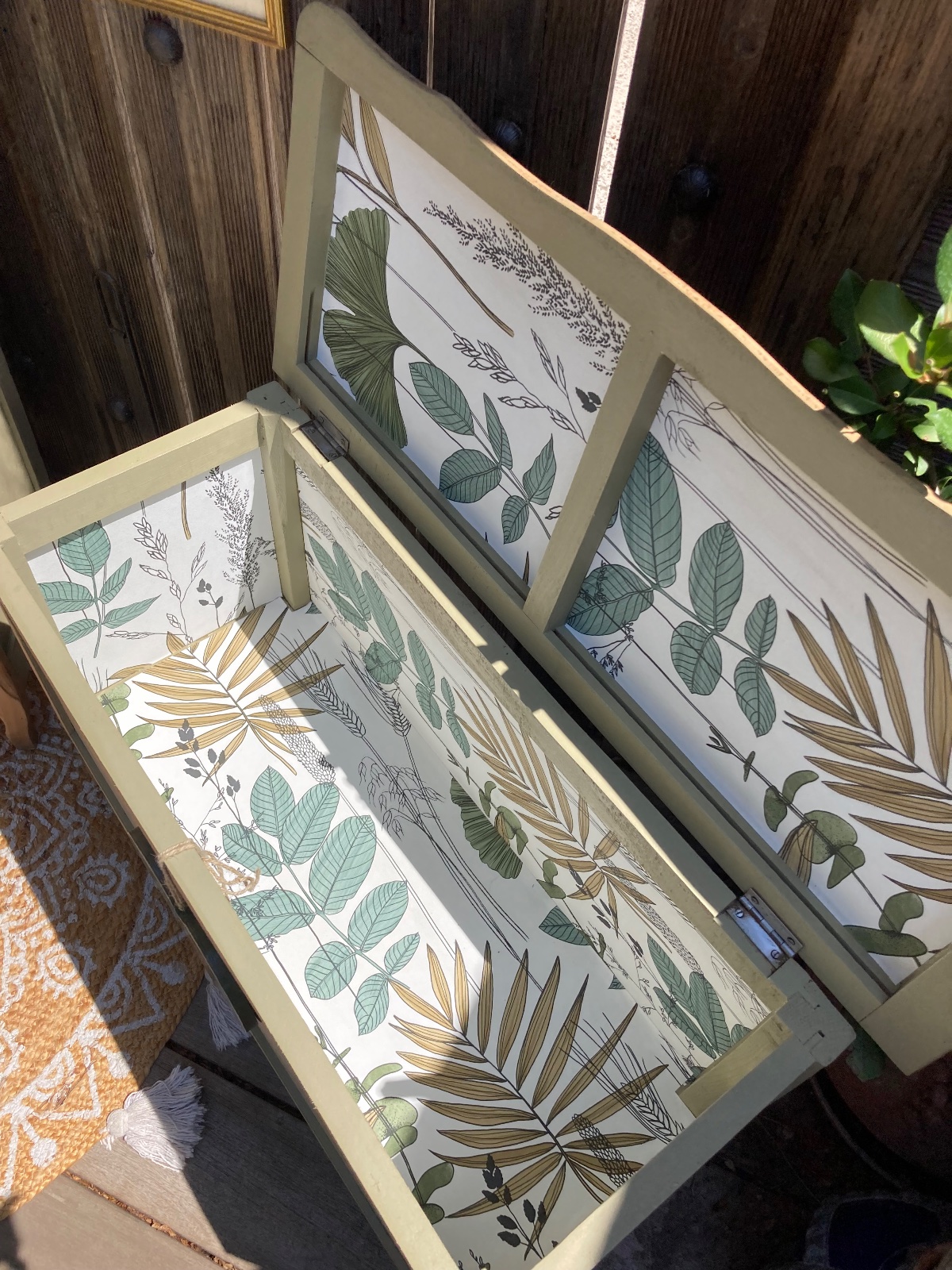 Coffre à jouets 🧸 vintage kaki bois/ coeur slave  meuble vintage relooke en bois massif